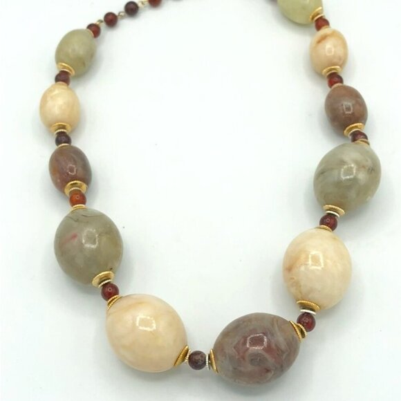 Vintage Plastic Large Beads long Strand Necklace signed Hong Kong - Picture 9 of 9